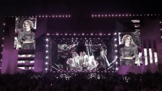 Koncert na stadionie